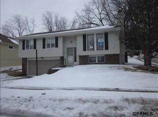 6005 N 110th Cir, Omaha, NE 68164