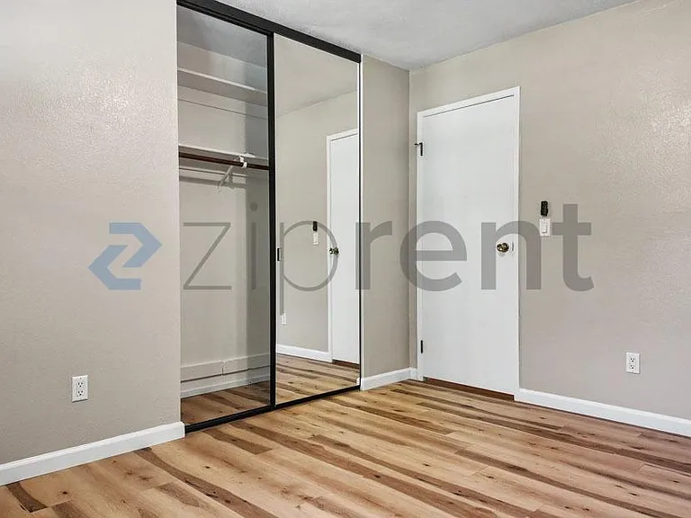 17068 Vintage Dr — Photo 36