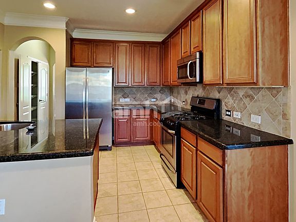 3rd image of 12403 Fort Dupont Ln