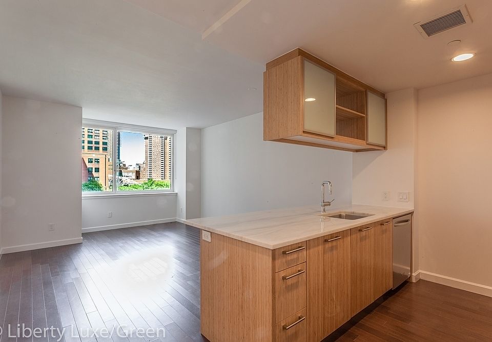 1st image of 200 N End Ave APT 4N
