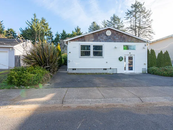 522 SE Neptune Ave, Lincoln City, OR 97367