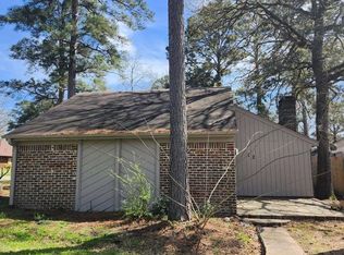 12 Windsor Ct, Lufkin, TX 75901