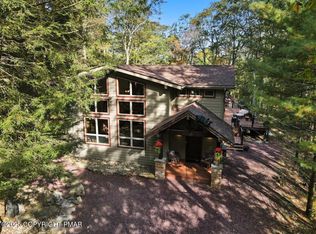 70 Split Rock Rd, Lake Harmony, PA 18624