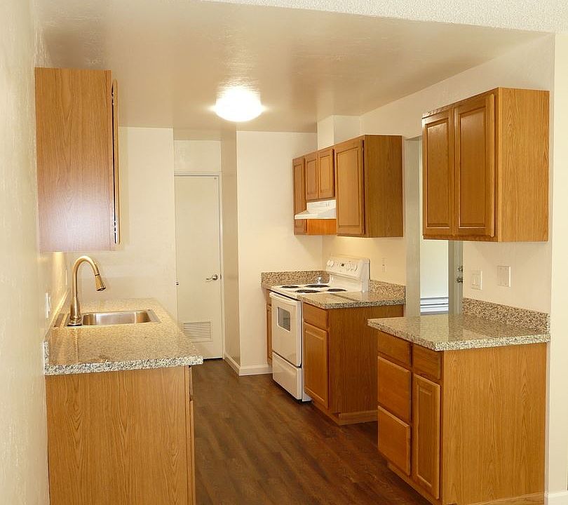 1st image of 2320 Solano Ave