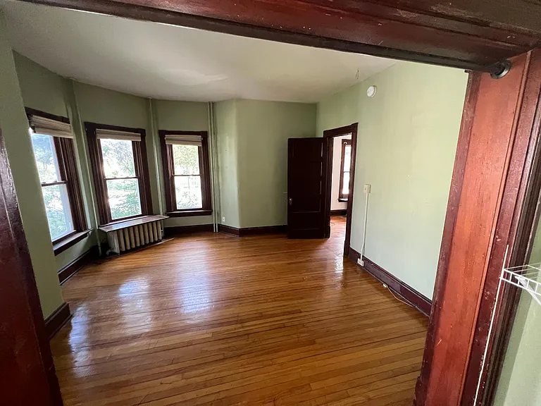 114 N Prospect St #B — Photo 10
