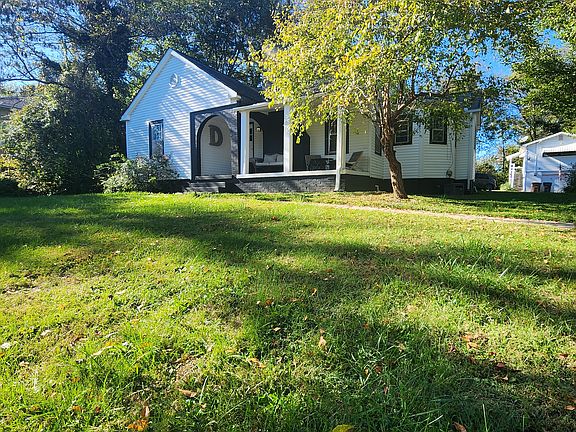 2nd image of 2427 Highland Dr