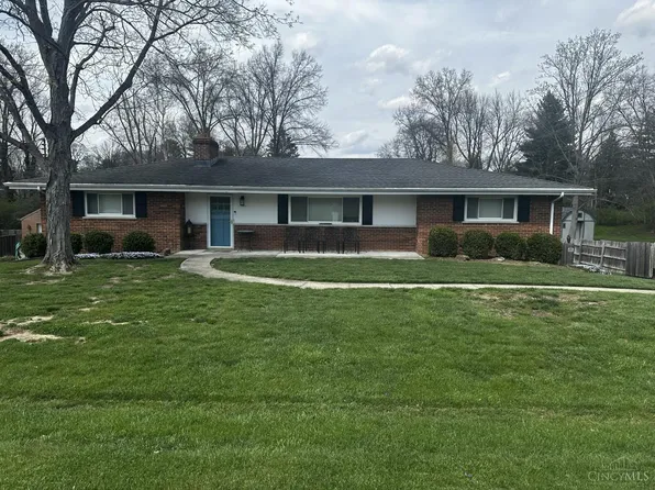 496 Elm Dr, Cincinnati, OH 45255