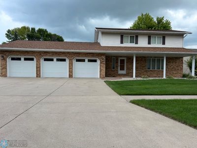 3626 21st St S, Fargo, ND, 58104