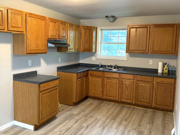 10118 Hall Ave #3