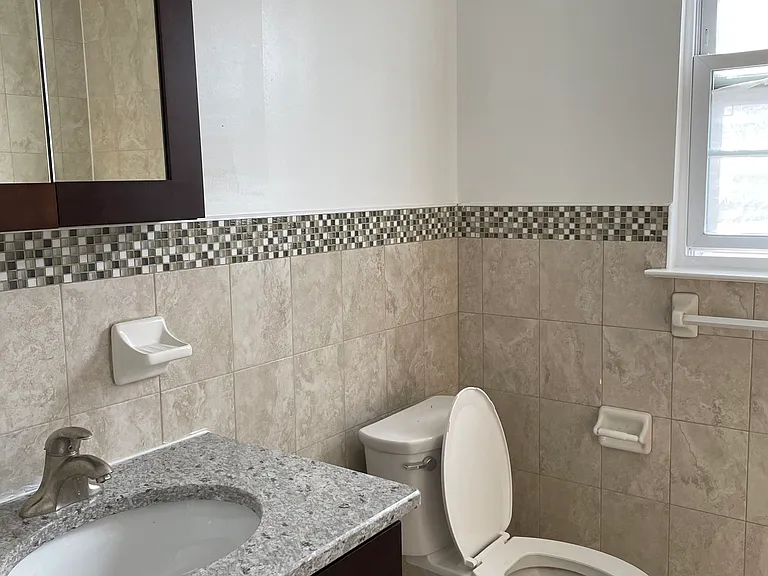 17 Stanton St #2 — Photo 8
