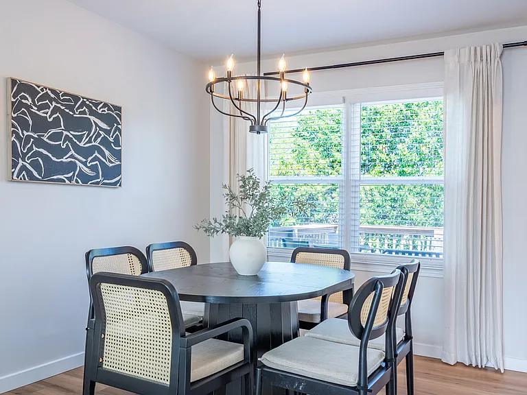 18 Huntcliff Dr — Photo 9