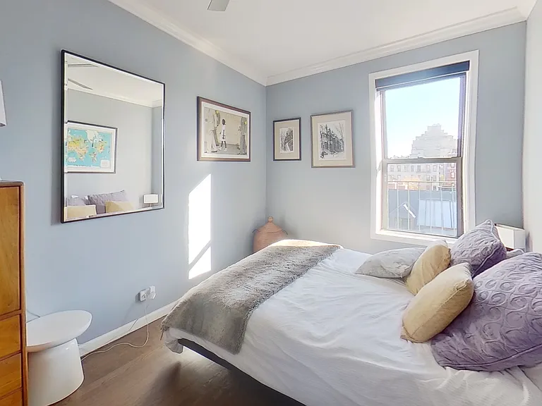 295 W 11th St #6H — Photo 5