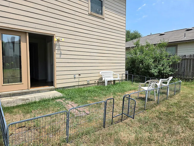 161 Beech Dr — Photo 19