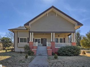 223 Margaret St, Pickens, SC 29671