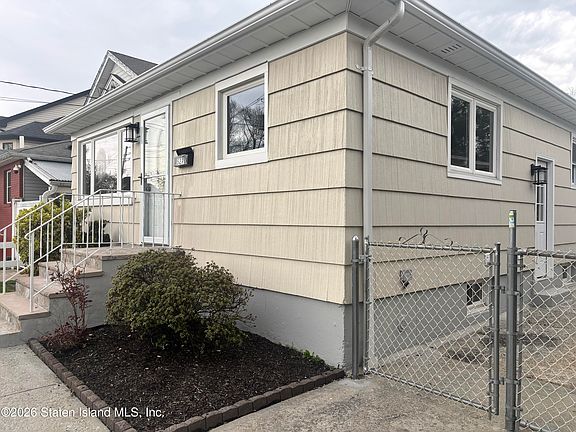 4th image of 527 Willowbrook Rd