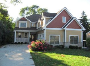 400 N Grant St, Westmont, IL 60559
