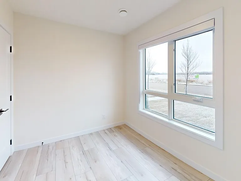 4703 32nd Ave — Photo 123