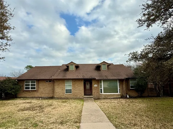 1306 Pecan Valley Dr, Garland, TX 75043