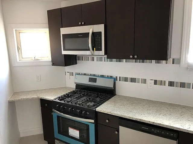 2313 Grays Ferry Ave #2W — Photo 8