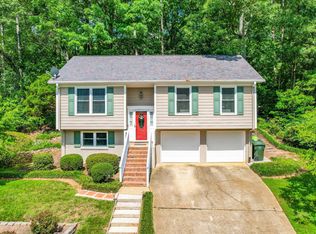 7813 Foxwood Dr, Raleigh, NC 27615