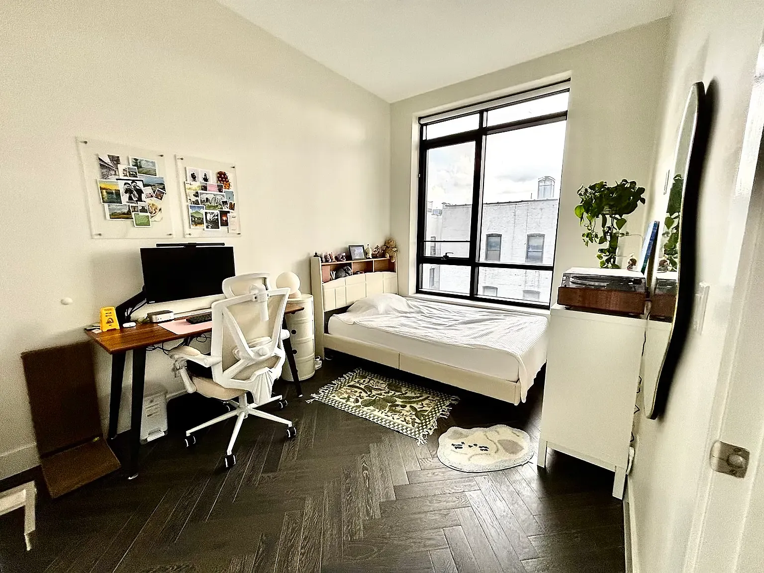11-12 44th Drive — Photo 4