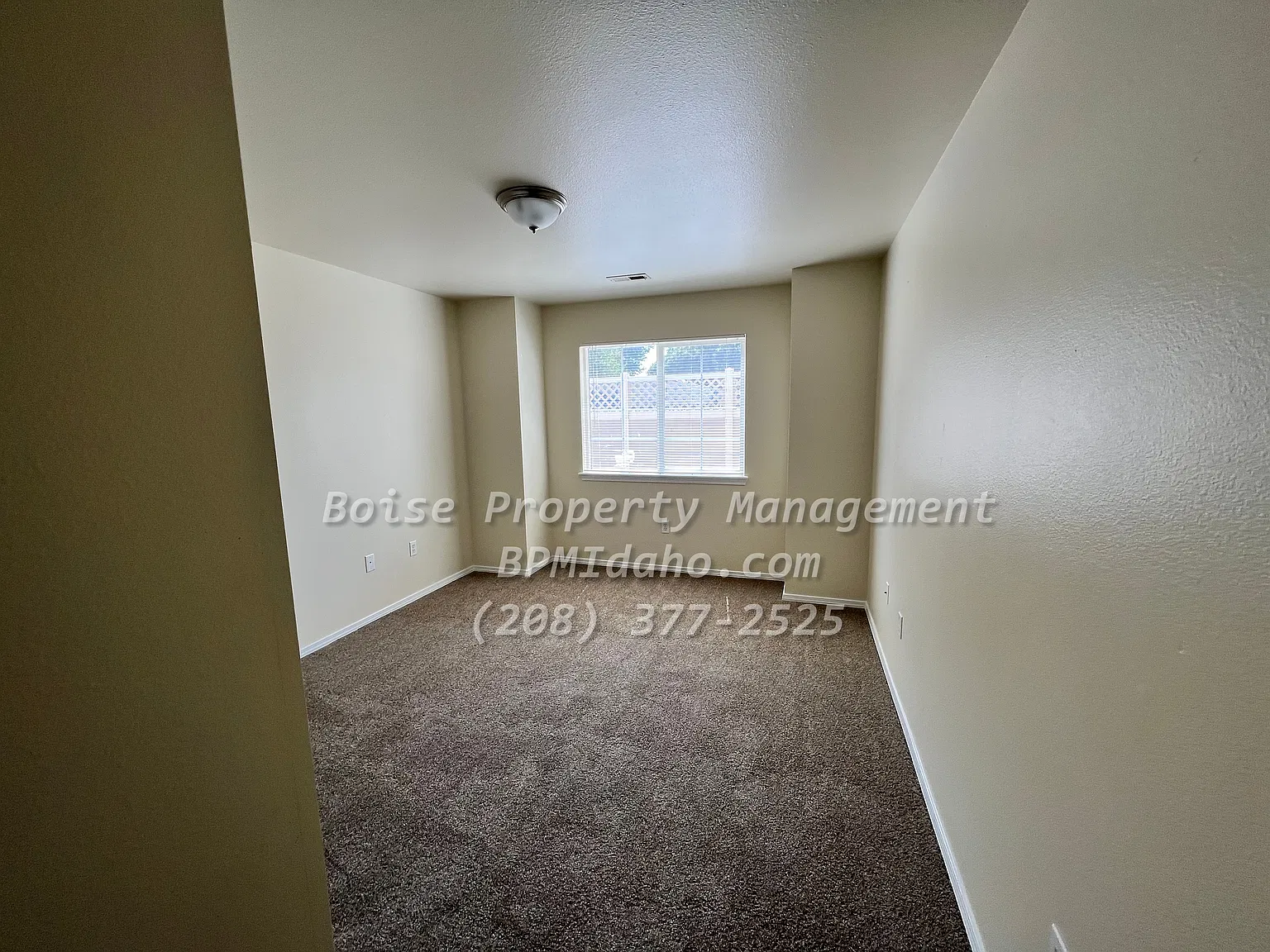 2 bed, 1050 sqft, $1,650 — Photo 3
