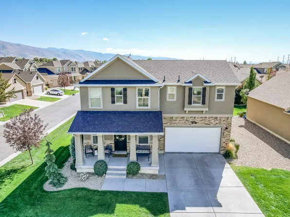 826 W Churchill Downs Dr S, Kaysville, UT 84037