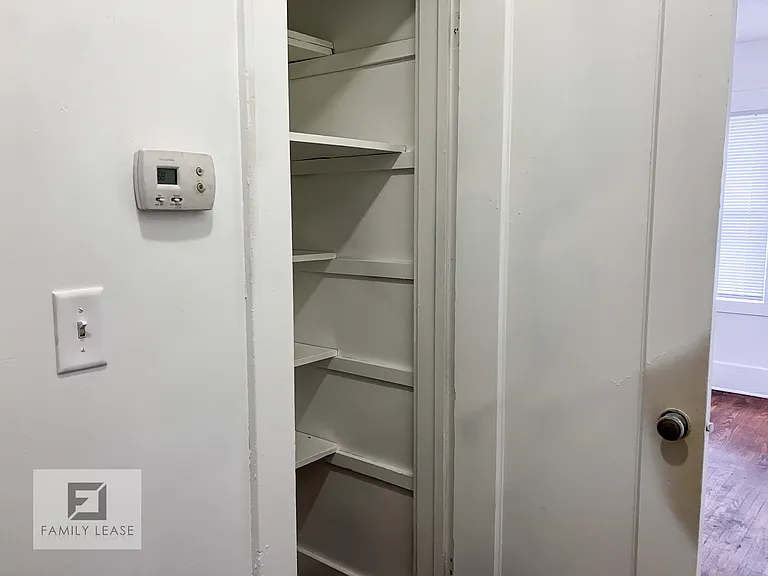 1034 W Macon St #B — Photo 11
