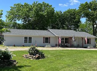 704 8th St, Oswego, KS 67356