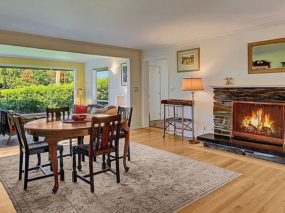 3rd image of 9023 NE 32nd St