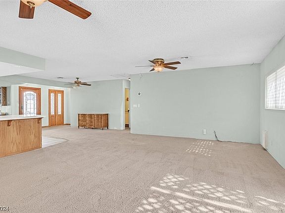 4th image of 5725 Ibanez Ave