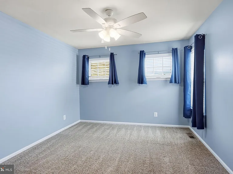 53 Overlook Dr — Photo 33