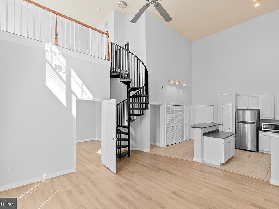 1st image of 501 Hungerford Dr APT 315