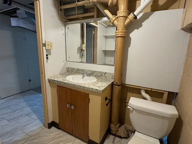 2770 Tremont Rd — Photo 49