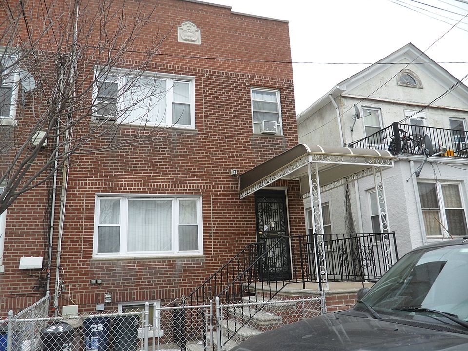 2nd image of 23 Stryker St