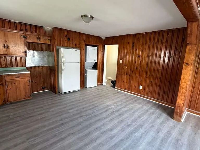 129 Jackson St #1 — Photo 11