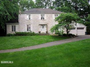 2319 W Stephenson St, Freeport, IL 61032