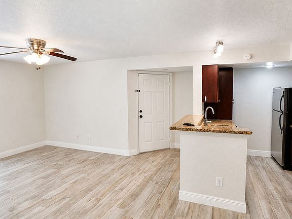 3rd image of 5156 Conroy Rd #16