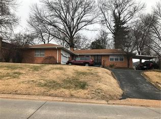 1282 Laclede Station Rd, Saint Louis, MO 63117