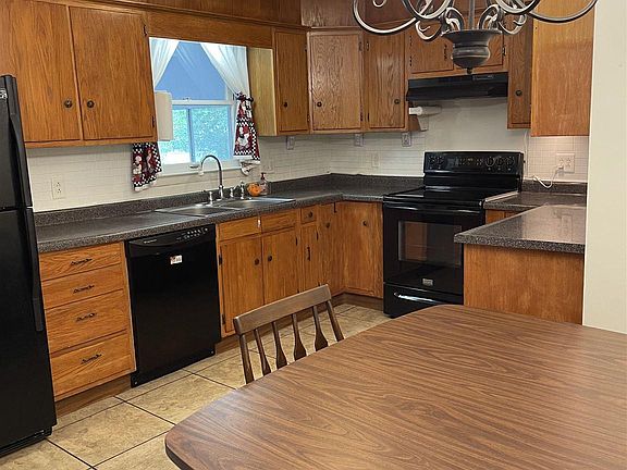 3rd image of 2905 W County Road 450 N