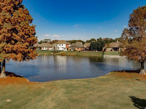 2413 Shadowbrook Dr, Baton Rouge, LA 70816