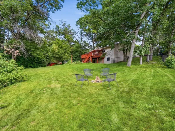 357 Forest Dr, Circle Pines, MN 55014
