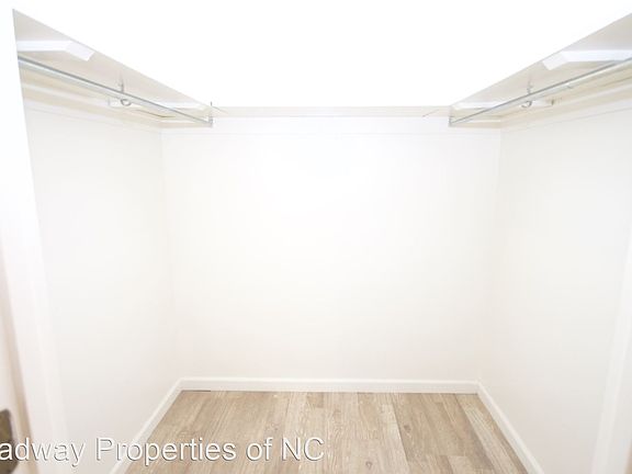 5th image of 14 Woodstone Dr APT 21
