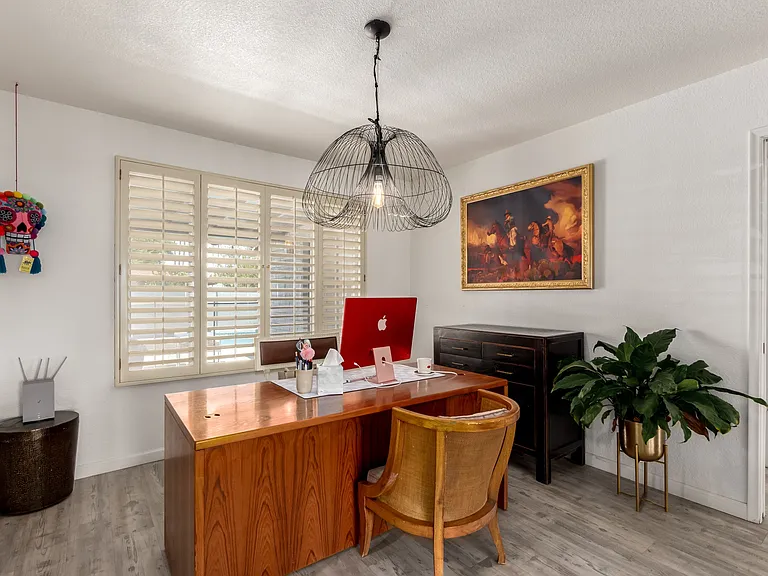 2042 E Laguna Dr — Photo 14