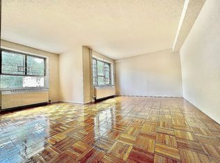 67-00 192nd St #1210, Fresh Meadows, NY 11365