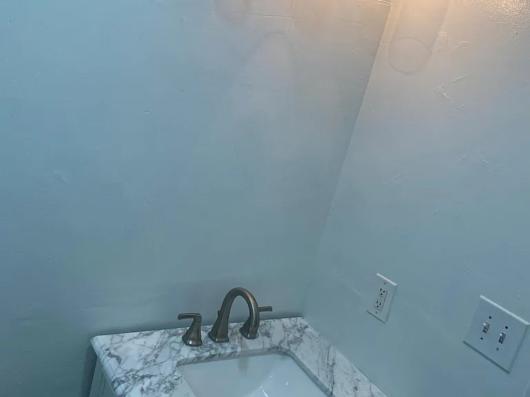 807 N Alfred St #1 — Photo 8