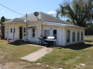 111 H St, Creighton, MO 64739