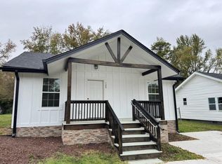 122 Williams St, Woodruff, SC 29388