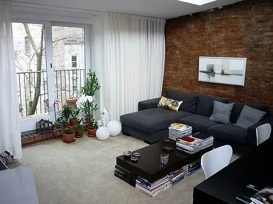 Rented by Stribling | media 32