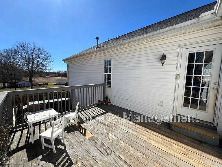 1014 Old Mill Rd — Photo 28